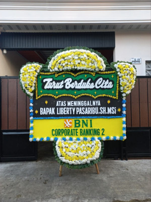 Papan Bunga Duka di Kelayan Luar