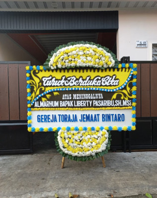 Papan Bunga Duka di Kelayan Luar