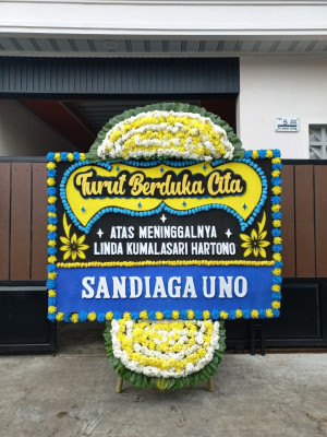 Papan Bunga Duka di Kelayan Luar